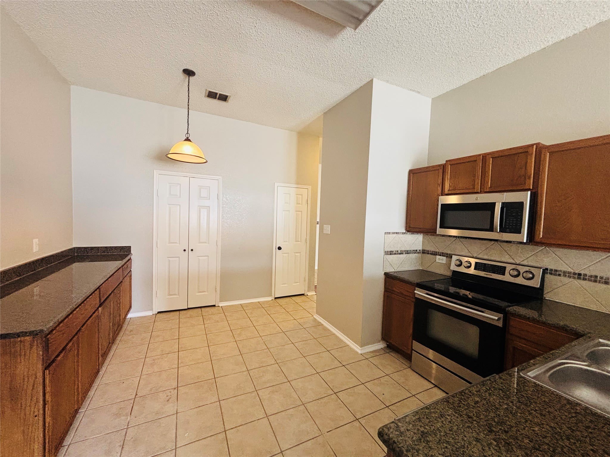 1108 Alexandria Drive – photo 5