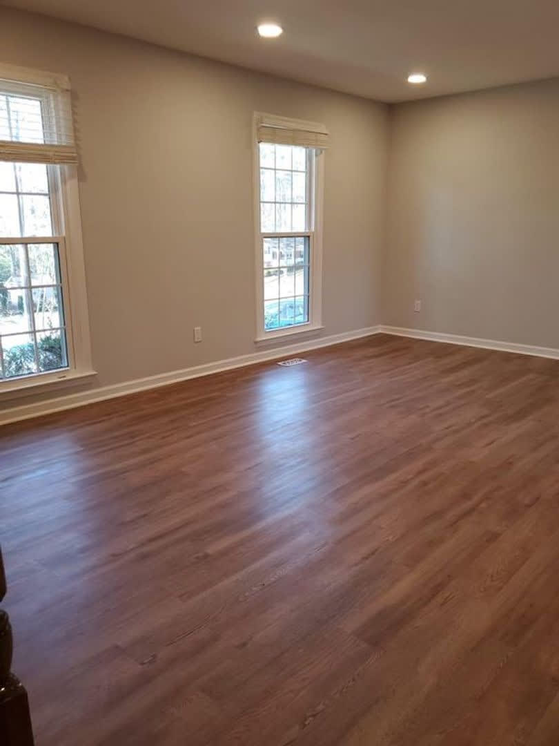 Room in 4 Bedroom Home at N Harrison Ave – photo 2