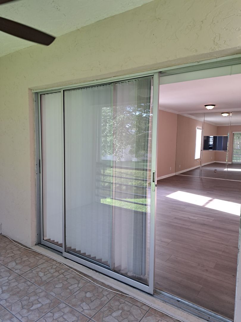 Beautiful 2 bedroom 2 bath Cond in heart of Delray – photo 5