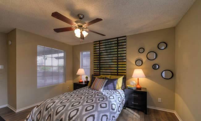 4032 Thousand Oaks Dr. – photo 1