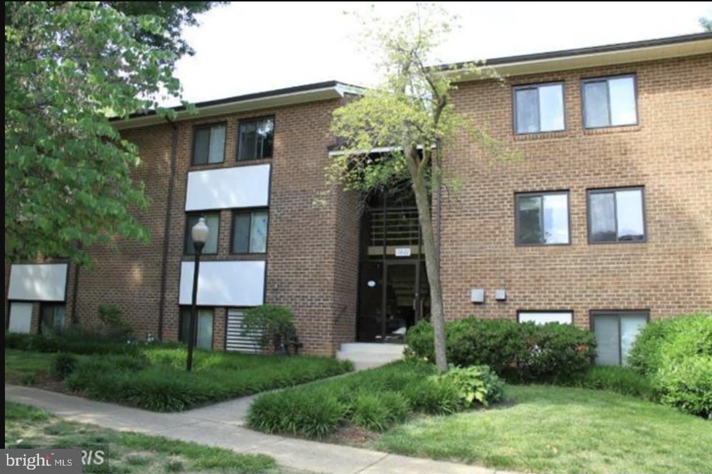 1441 NORTHGATE Square – photo 1