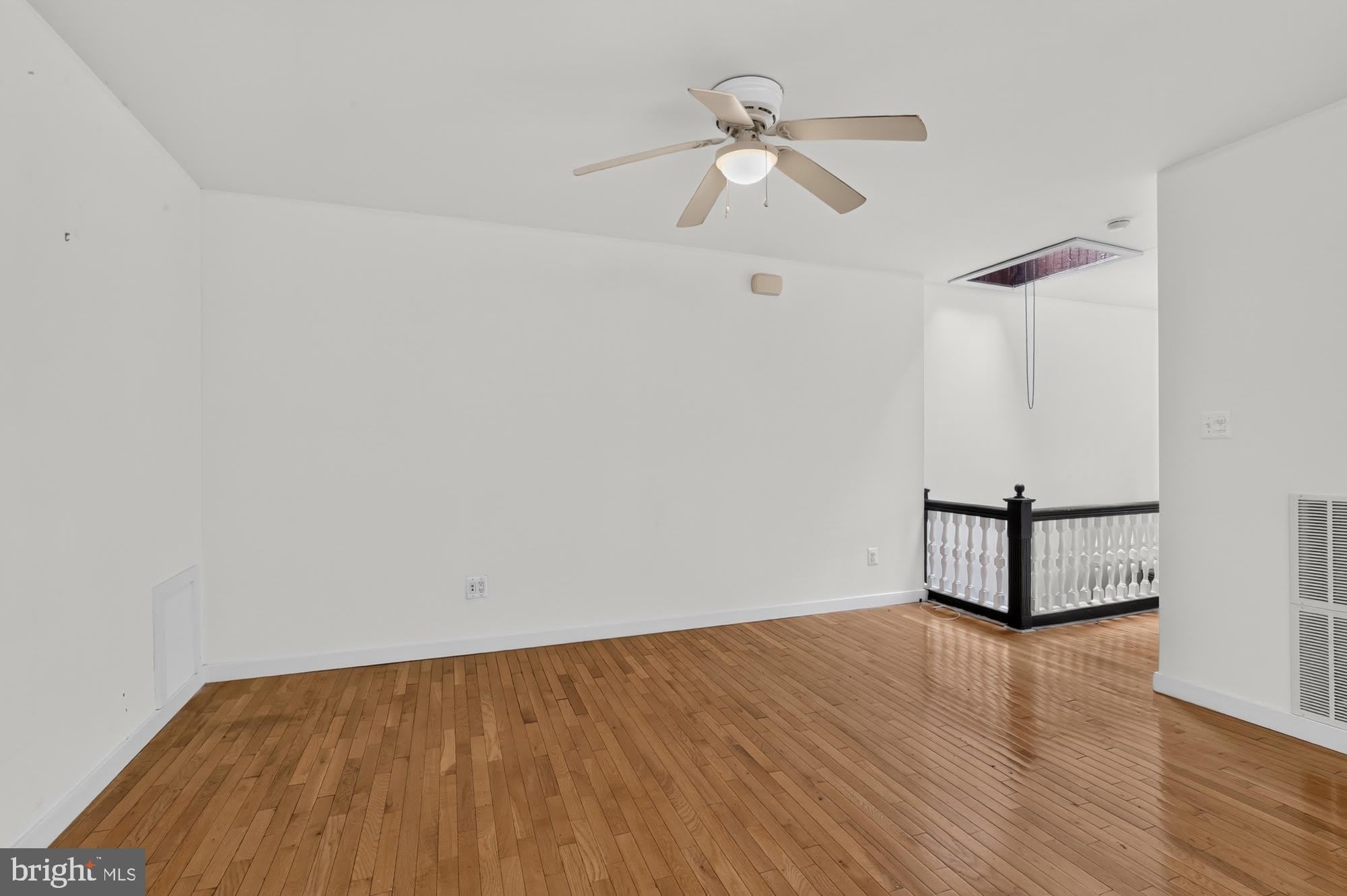 4307 LOCUST Street – photo 5
