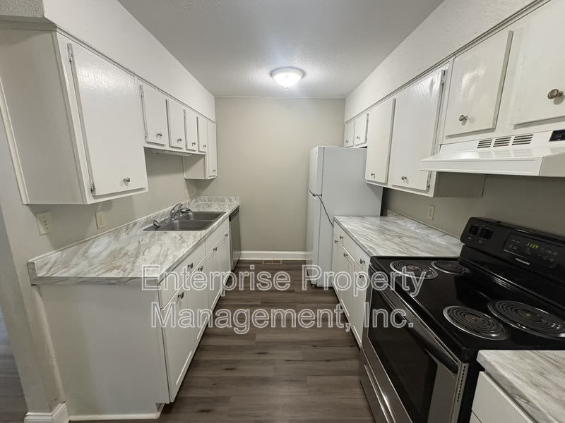 8176 Harley Square – photo 4
