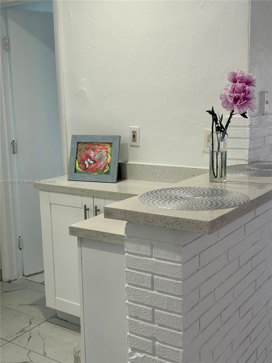 2846 Fletcher St – photo 2