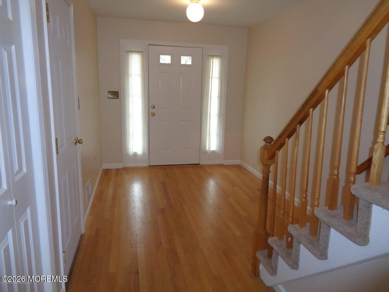 8 Eastborne Drive – photo 2