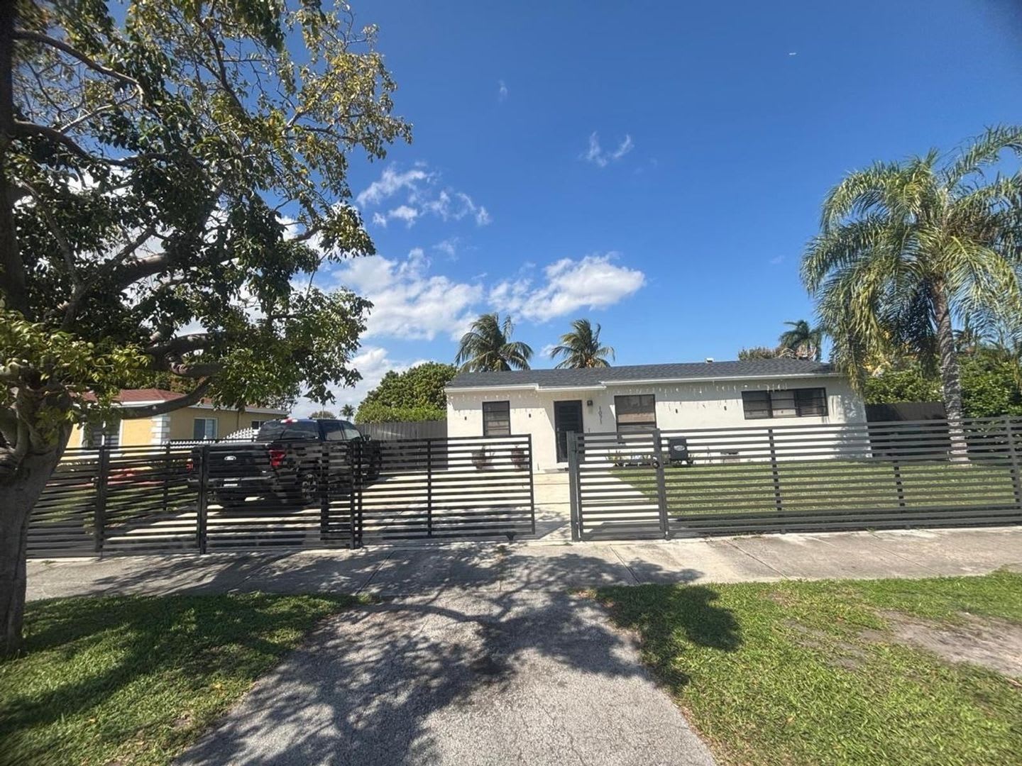 Remolded 2 Bedroom 1Bath Miami – photo 2