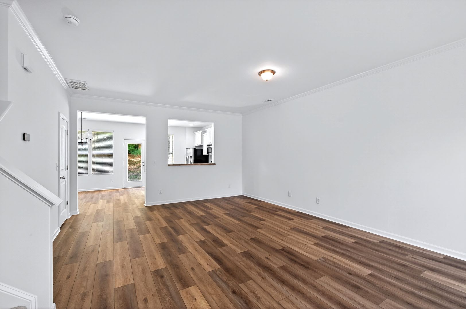 Charming Freshly Updated 3Br Townhome In Shearon Farms – photo 5