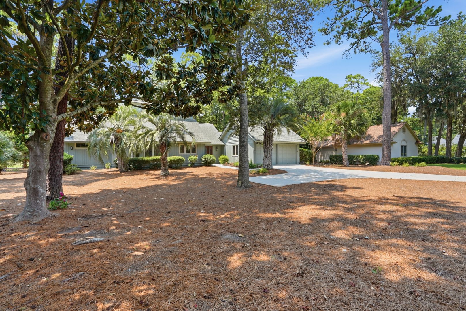Enjoy Lowcountry living in this beautifully updated 3-Bed, 2-Bath home in Moss Creek! – photo 3