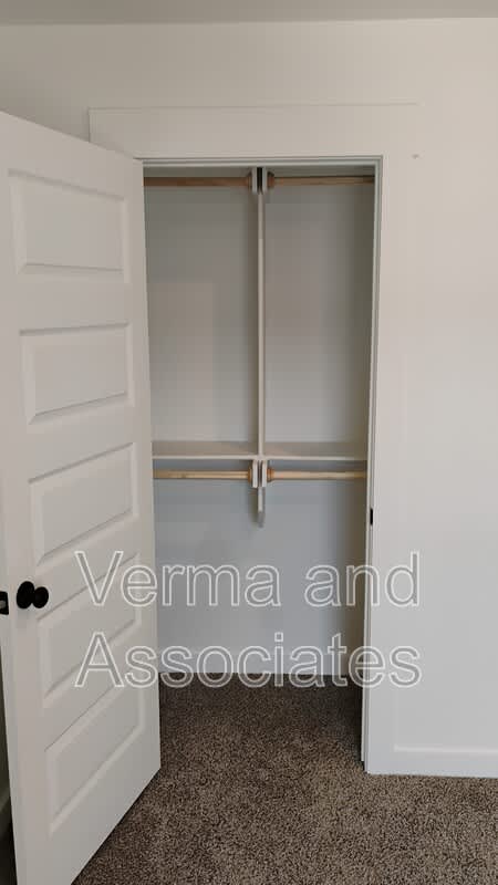 1100 Indiana Ave – photo 4
