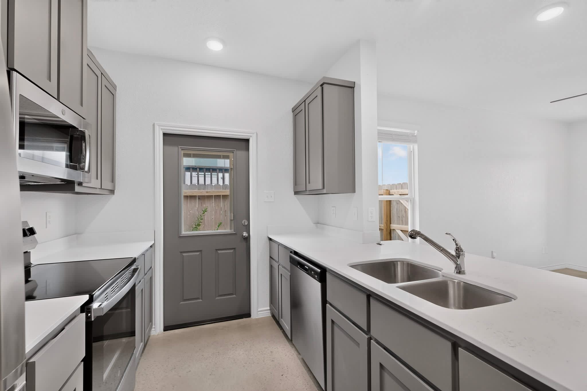 2306 Ocean Avenue – photo 4