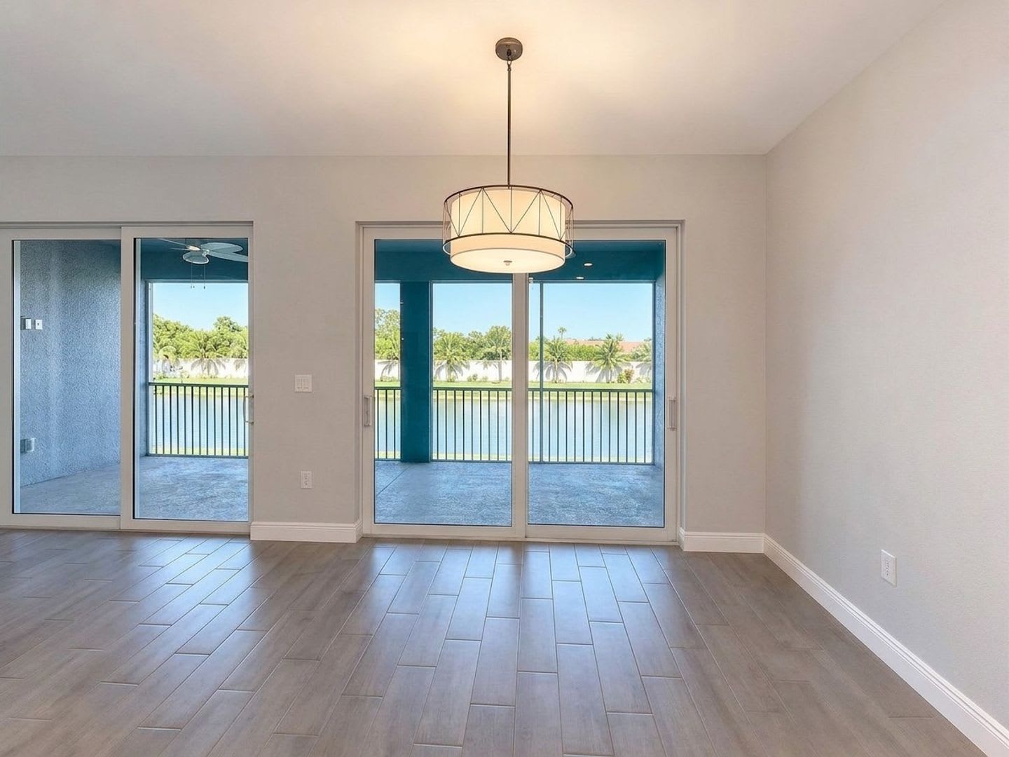 Modern 3BR Condo with Pond Views – photo 4