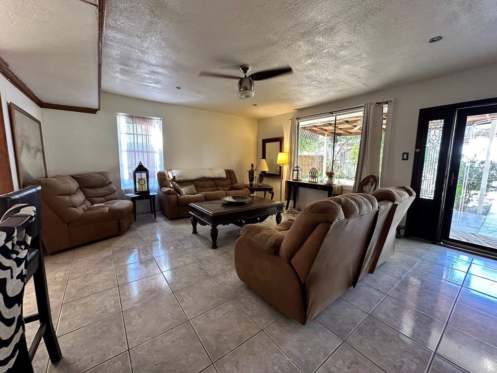 3174 Del Rio Blvd – photo 2