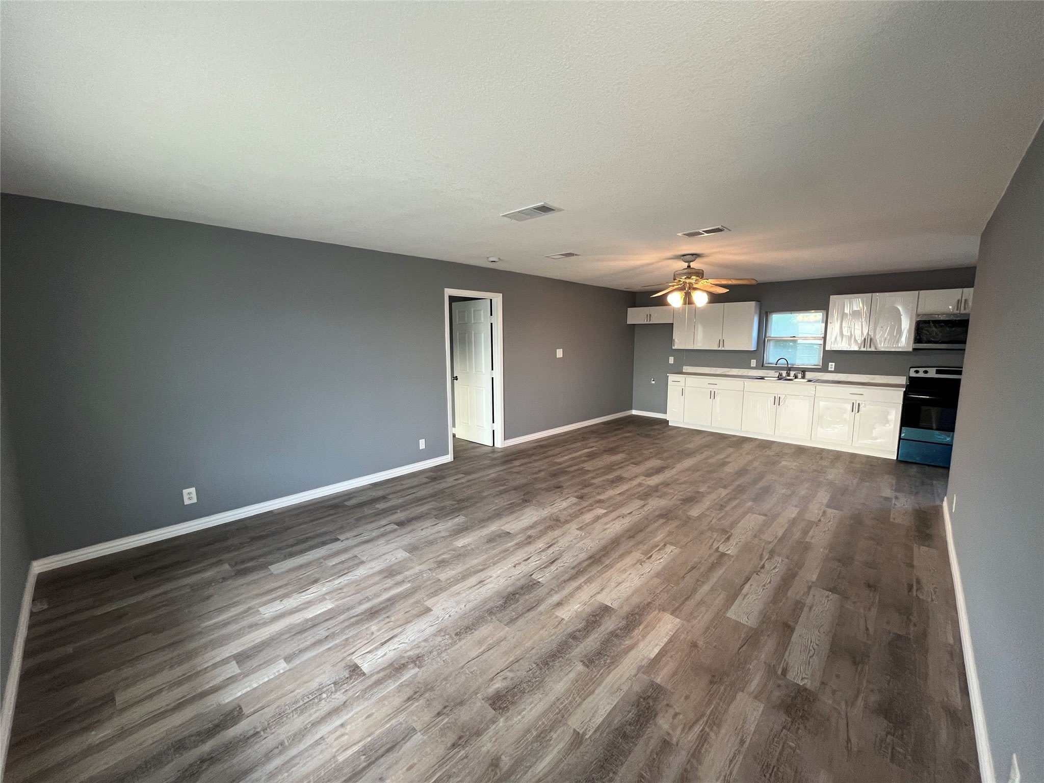 122 S 10th Street – photo 2