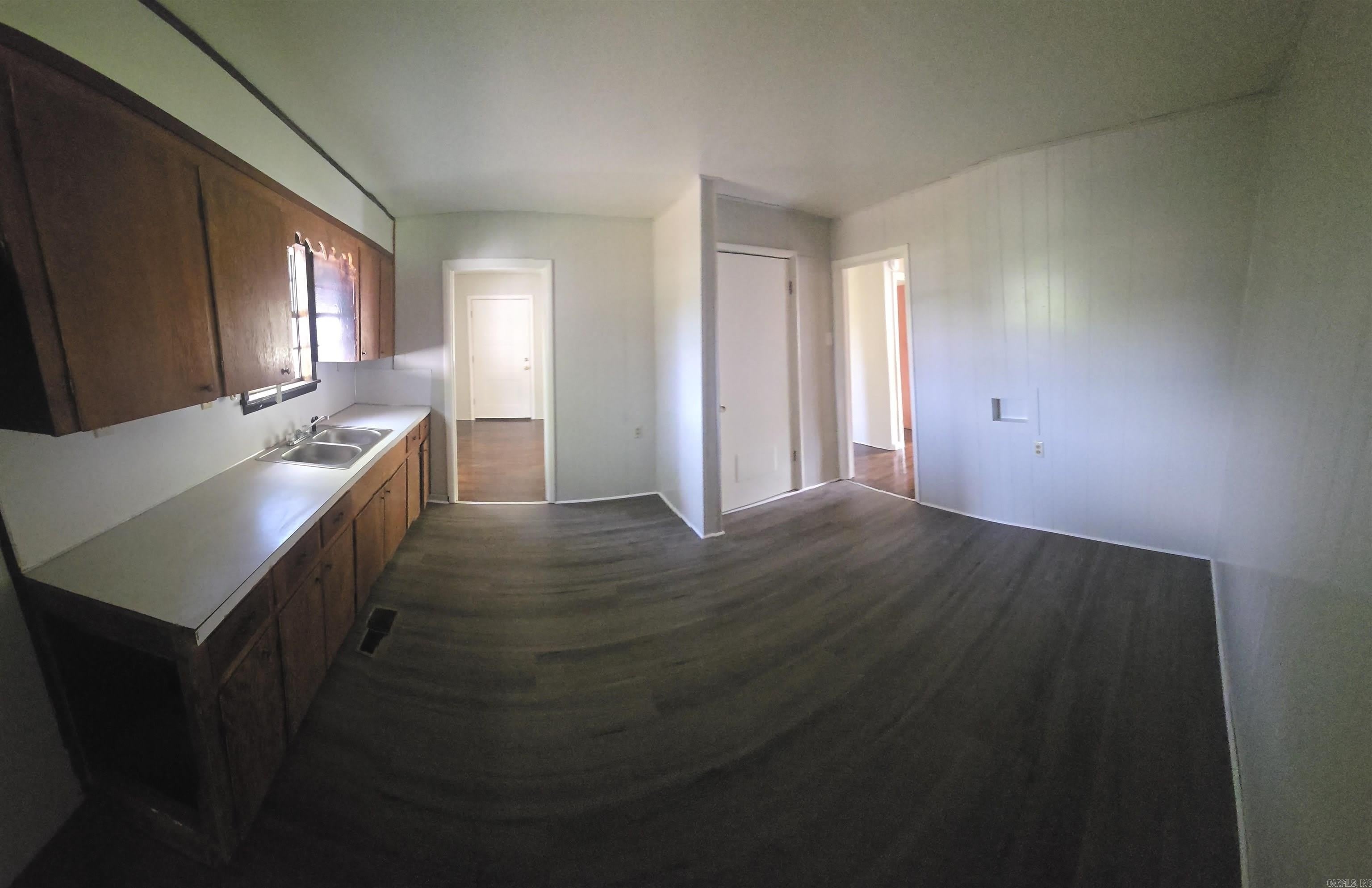 7421 Milford – photo 5