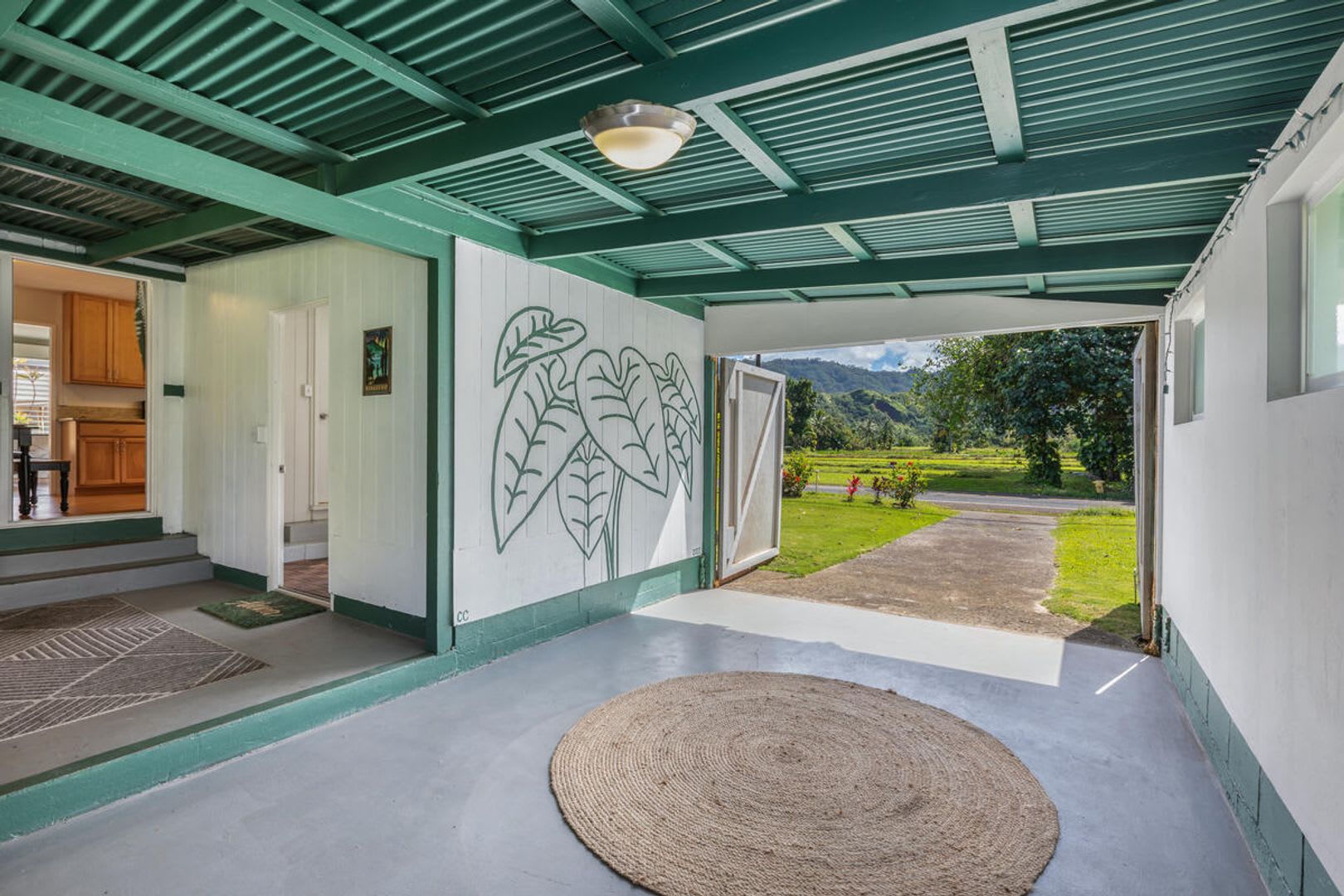 Downtown Hanalei, walk to town and beach, fully furnished 3 bedroom 2bath home available 9/1/26 – photo 4