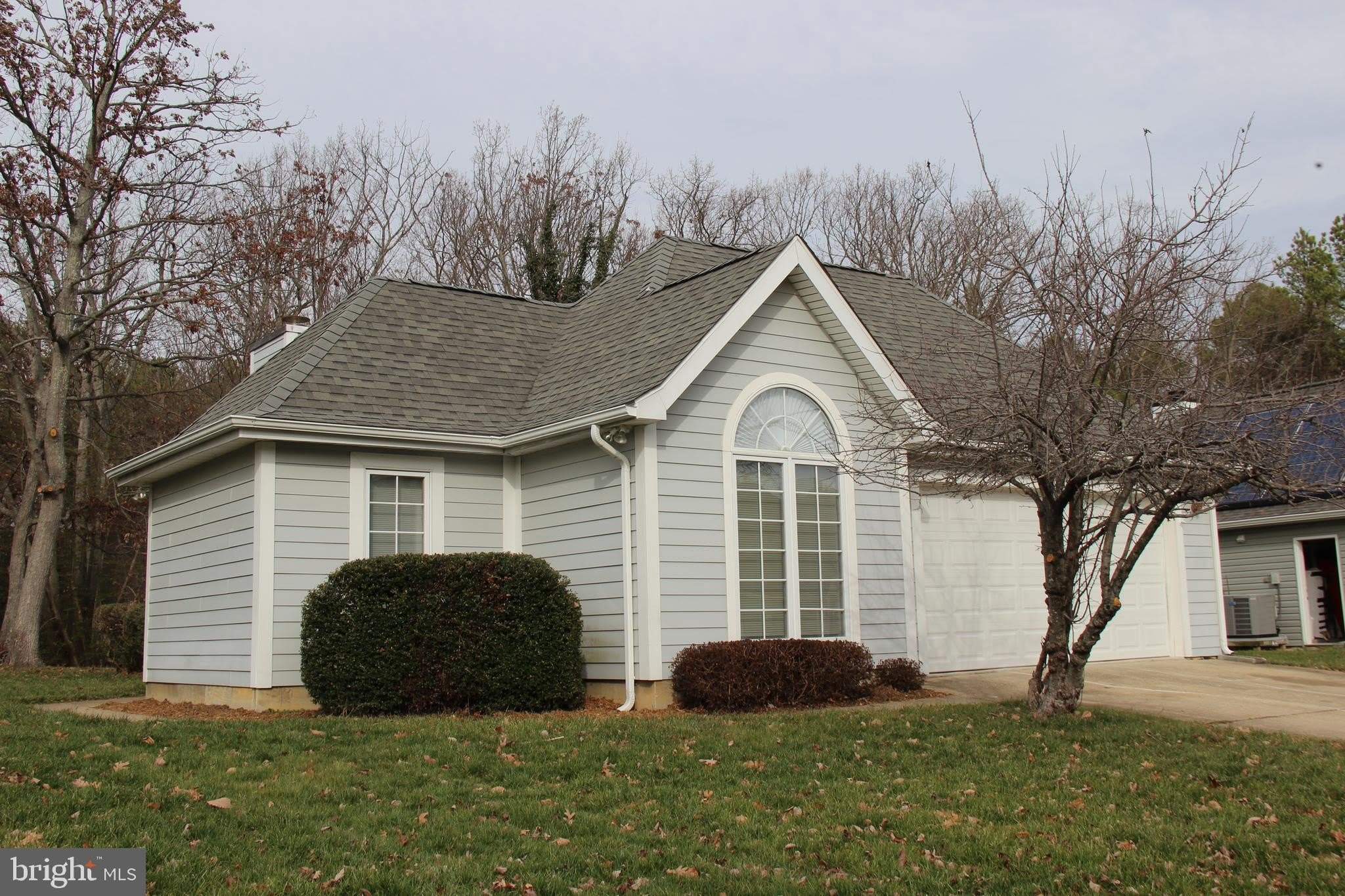 48070 MAYFLOWER Drive – photo 1
