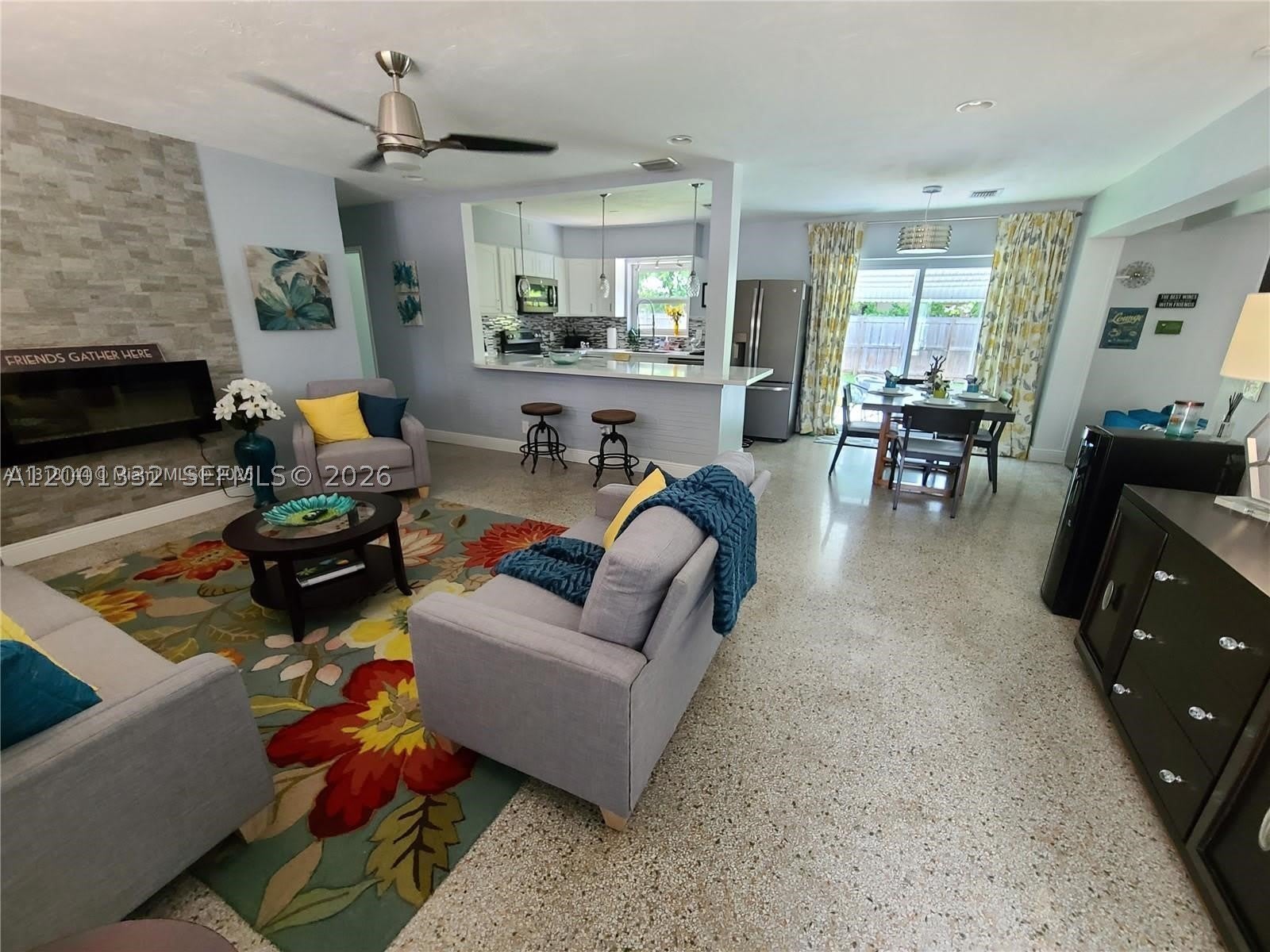 2741 NE 16th Ave – photo 2