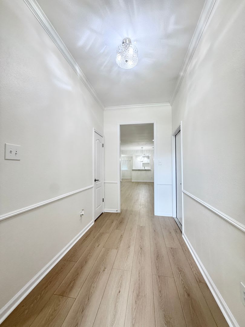 Beautifully Updated 3/2/2 in Plantation Village in Lake Jackson! – photo 3