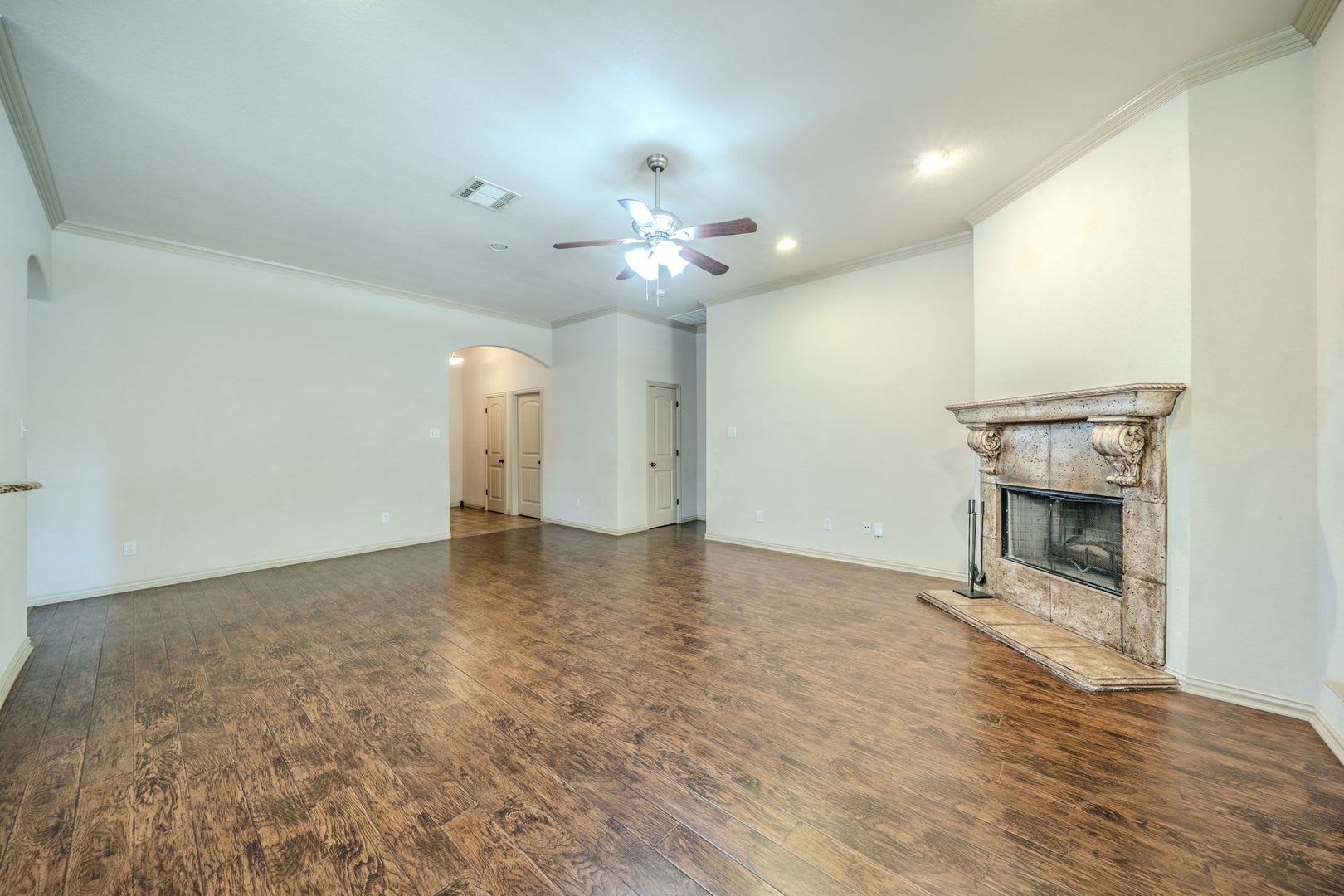 Gated community in Aledo ISD! Ready for move-in. – photo 5