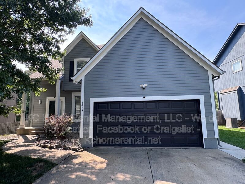 2619 West Centre St. – photo 1