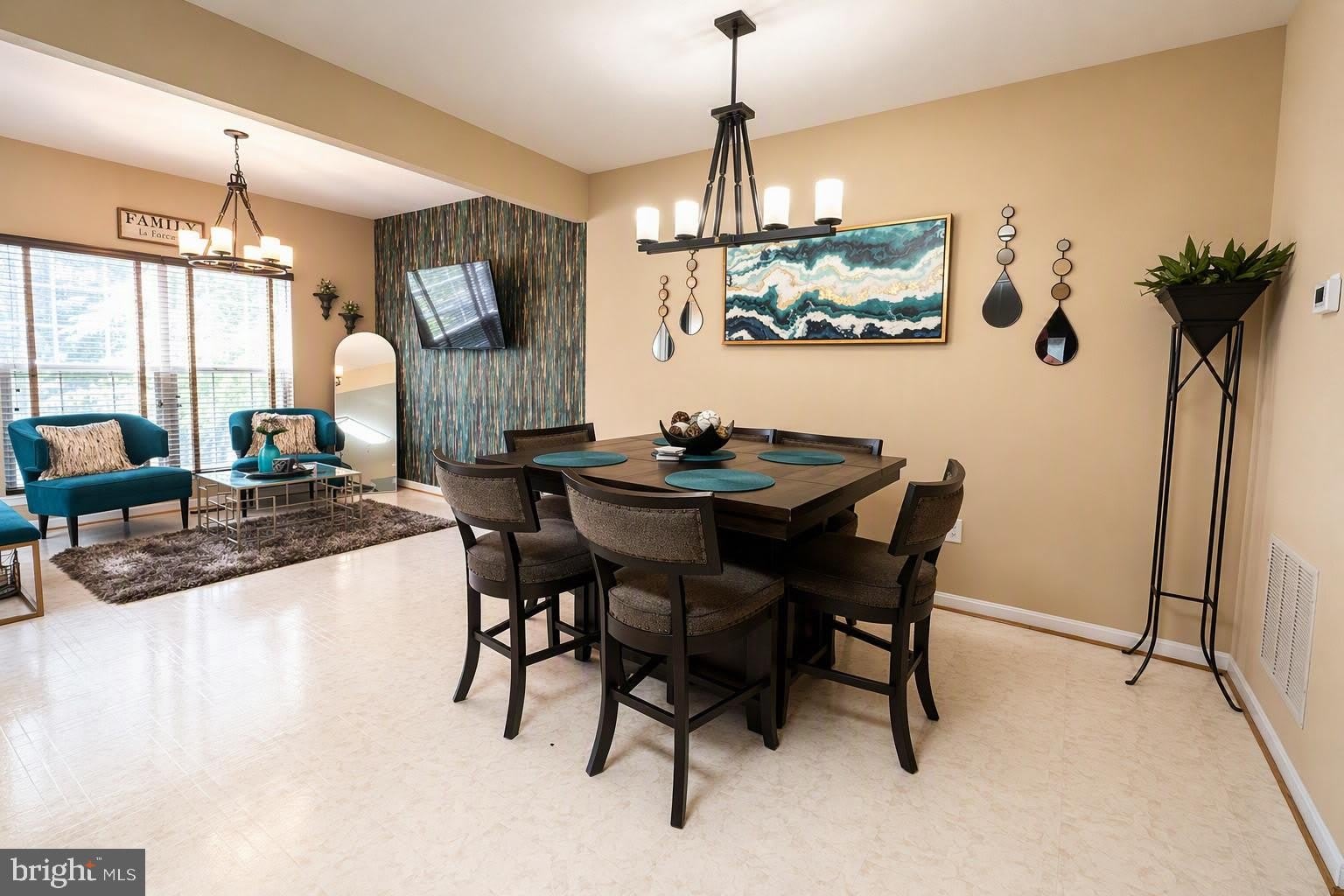 10502 GLEN MANOR Drive – photo 4
