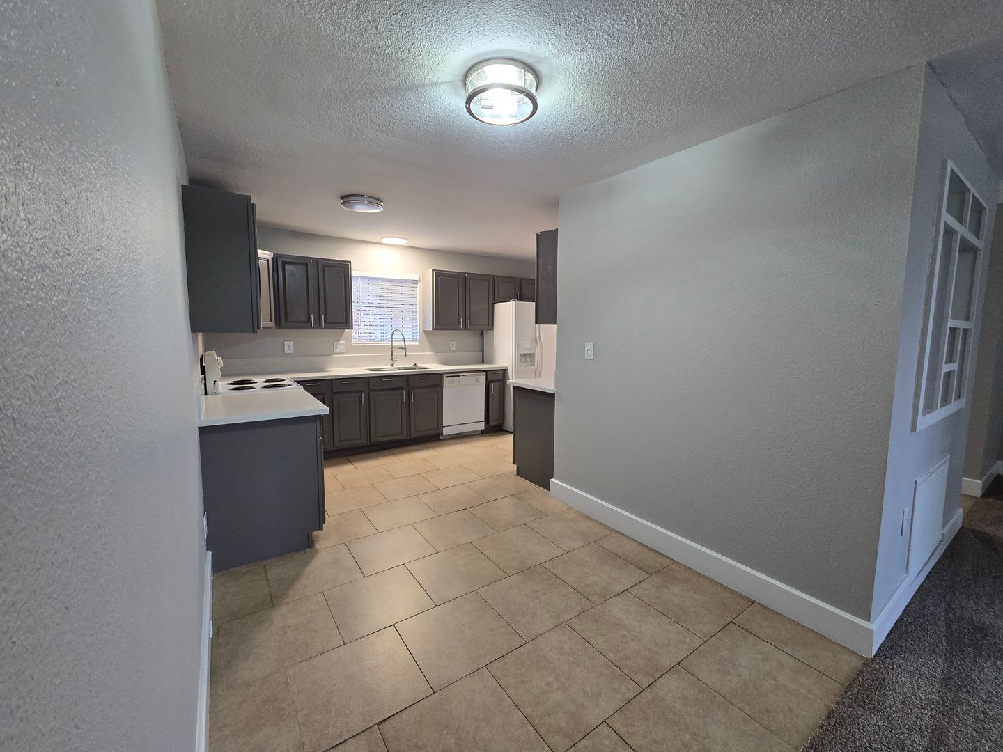 Beautifully Remodeled 2 Bedroom 2 Bath Townhouse At 560 Greenbriar Townhouse Way A Must See Gem – photo 4