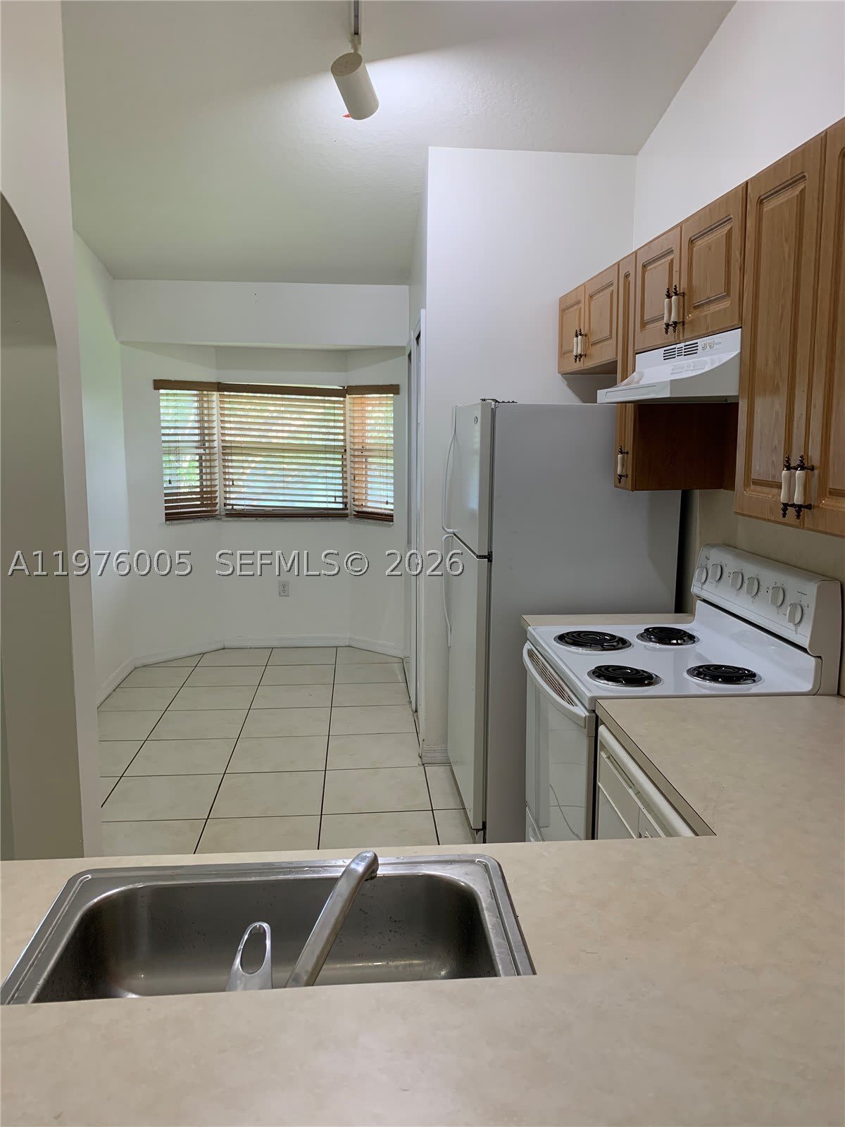 1250 SE 29th St – photo 2