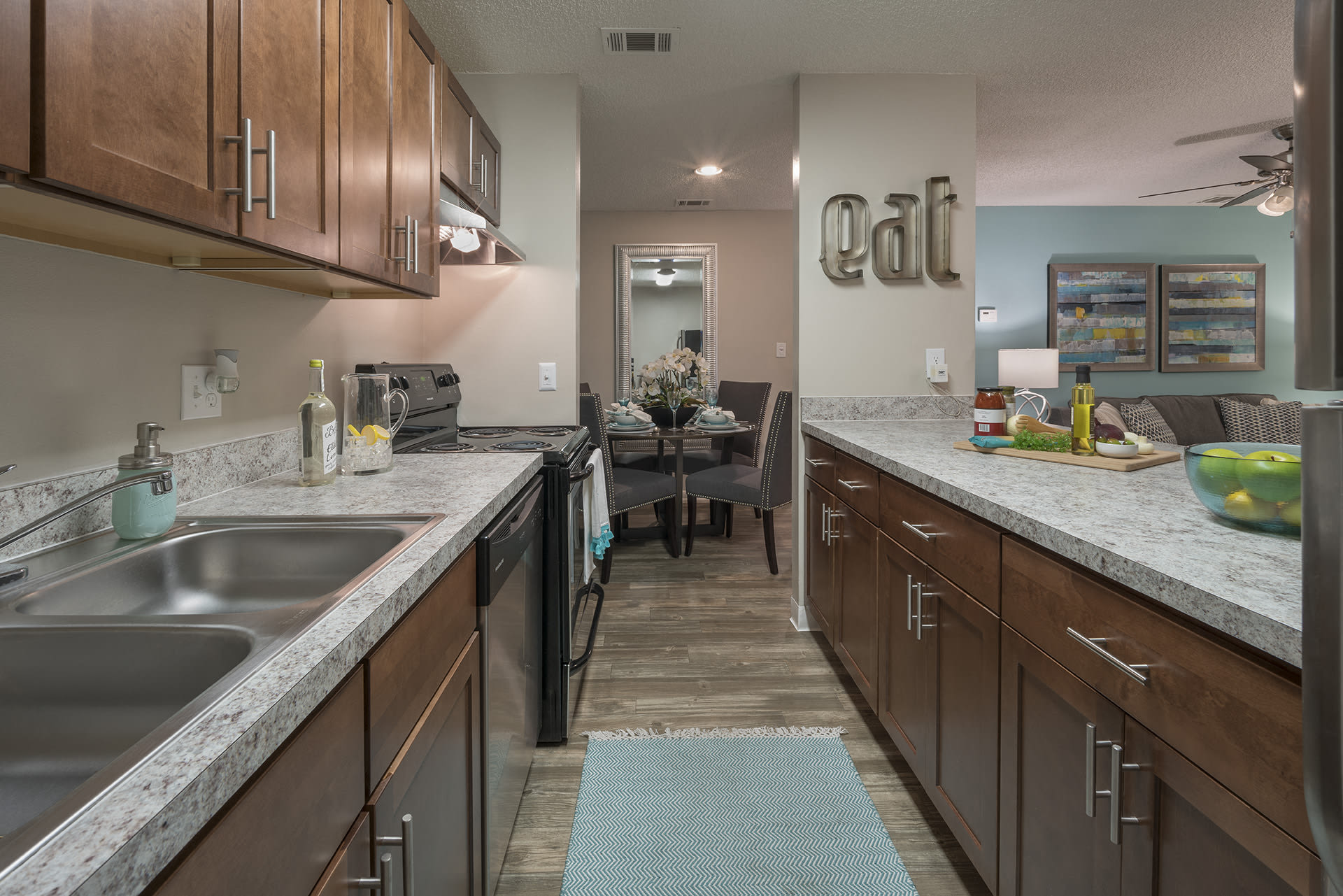 The Woodlands – photo 1