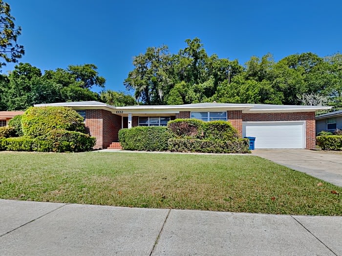 1332 Arlingwood Avenue – photo 1