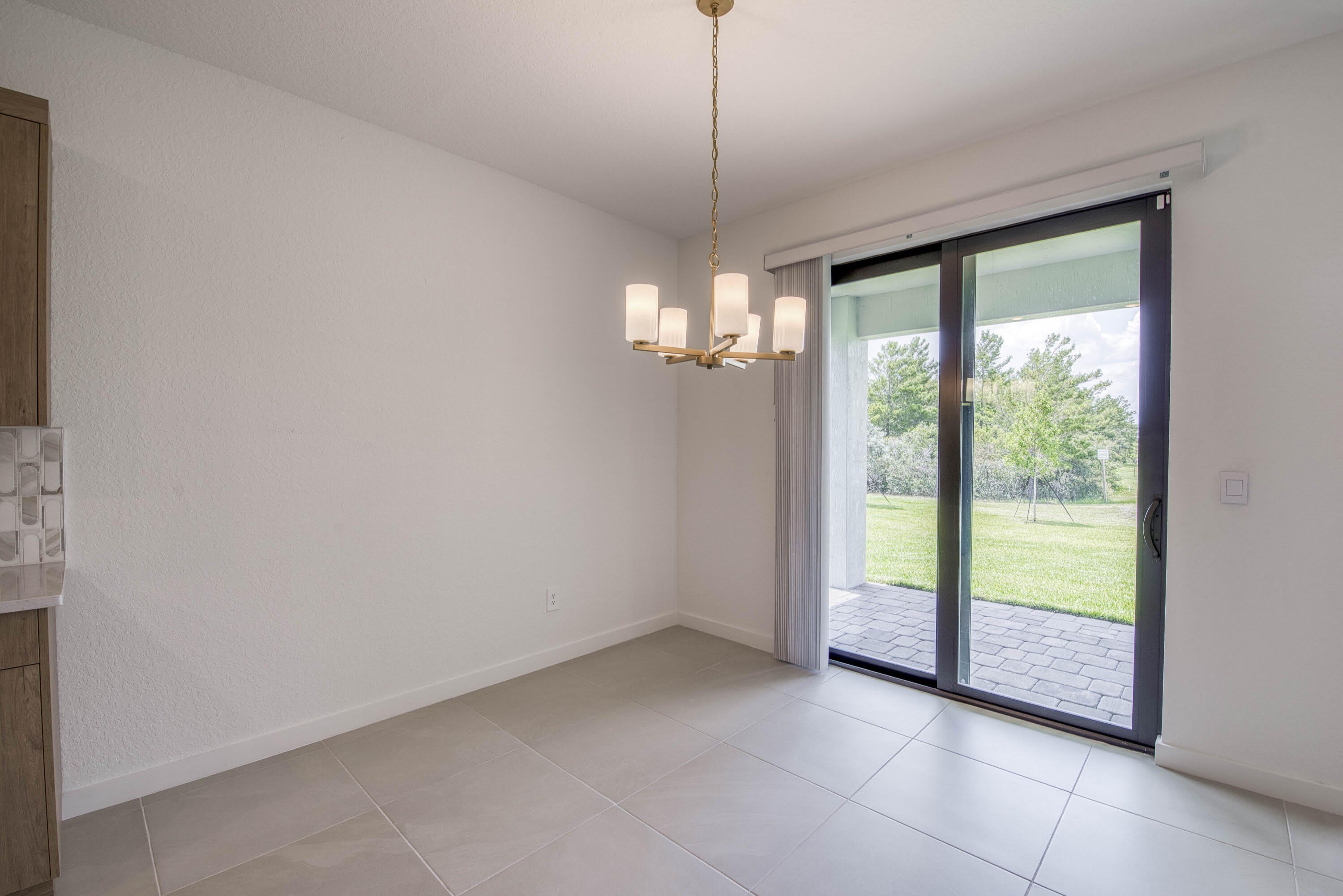 2071 NE Cedar Street – photo 5