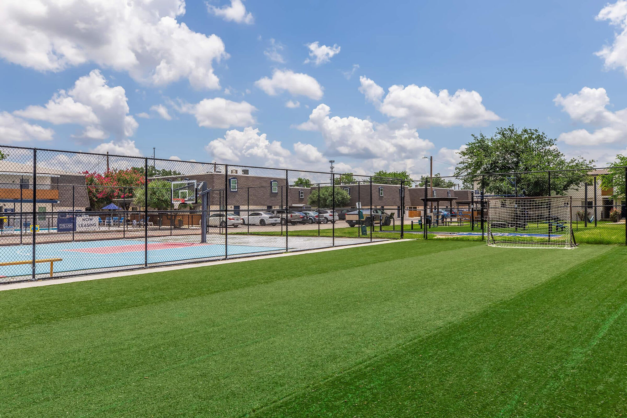 The Lynx Apartments and Townhomes – photo 5