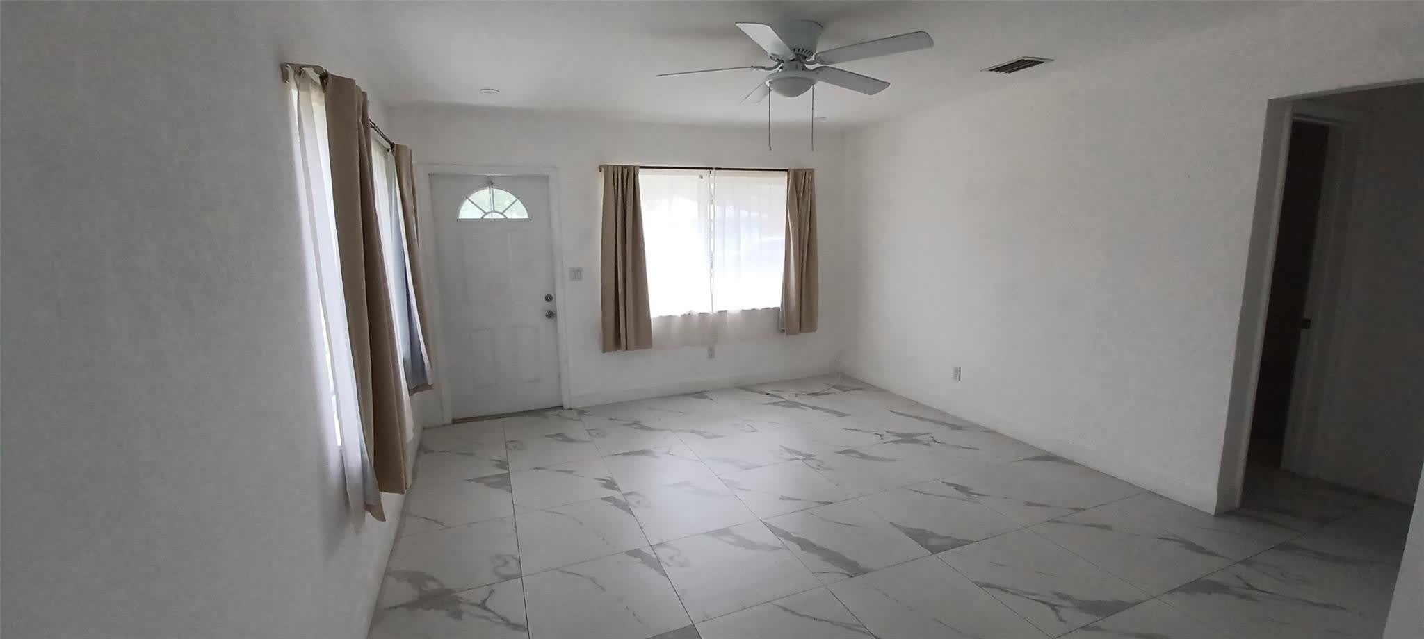 602 SE 2nd Avenue – photo 3