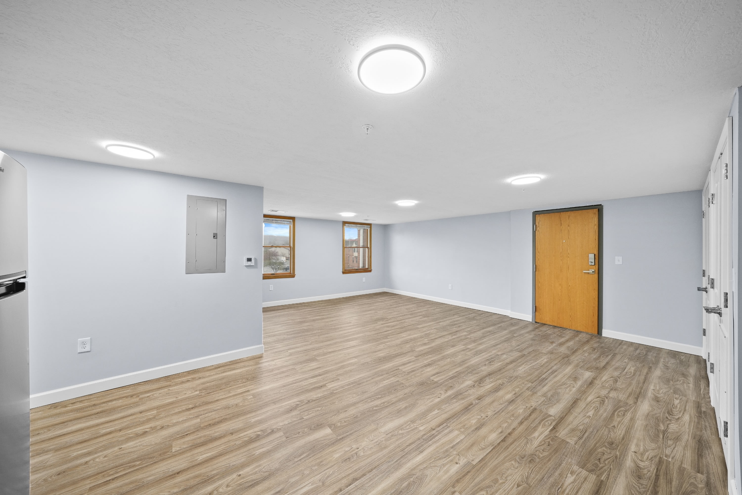 1745 Merriman Road, Apt. 100 – photo 4