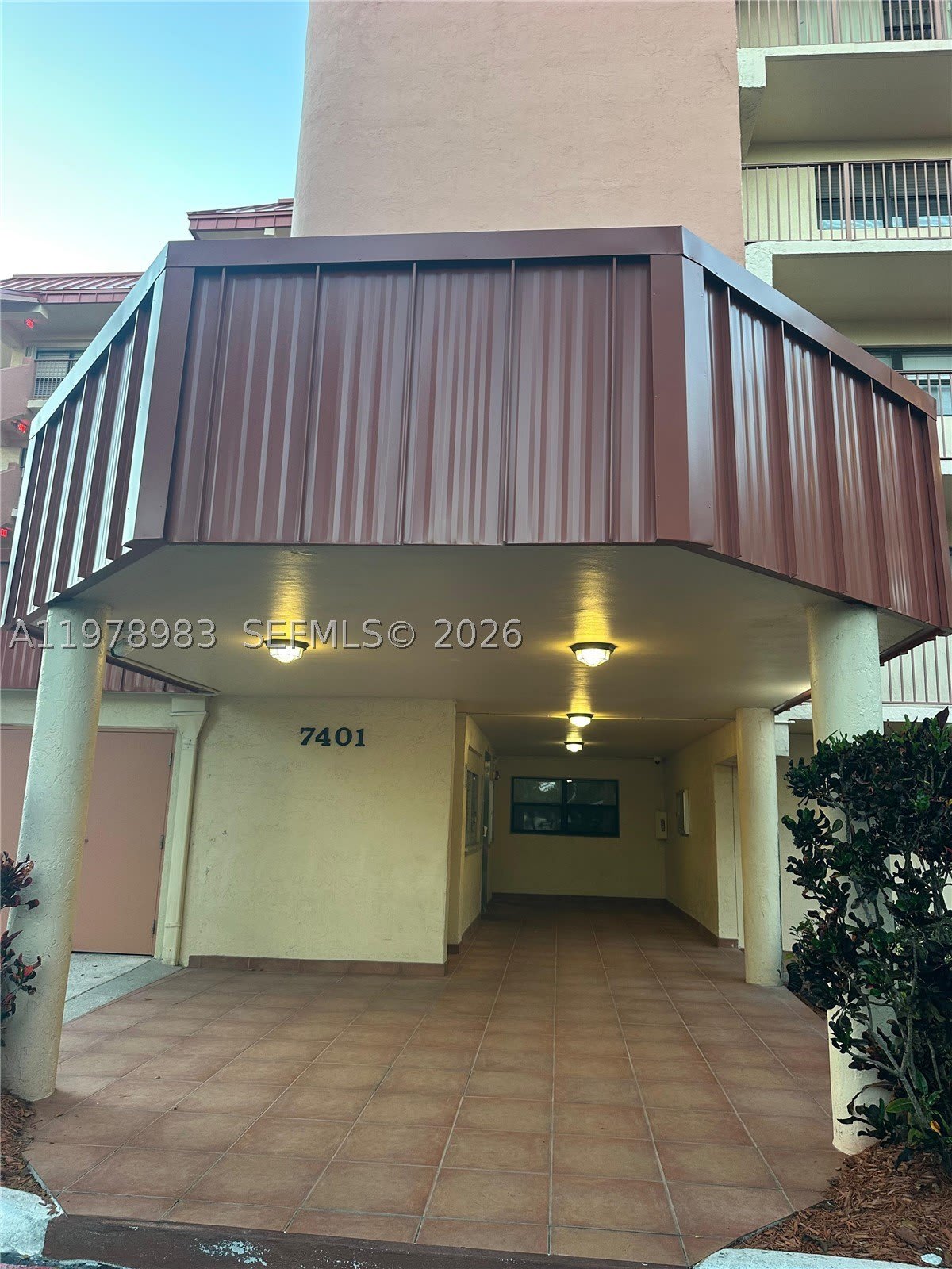 7401 NW 16th St – photo 3