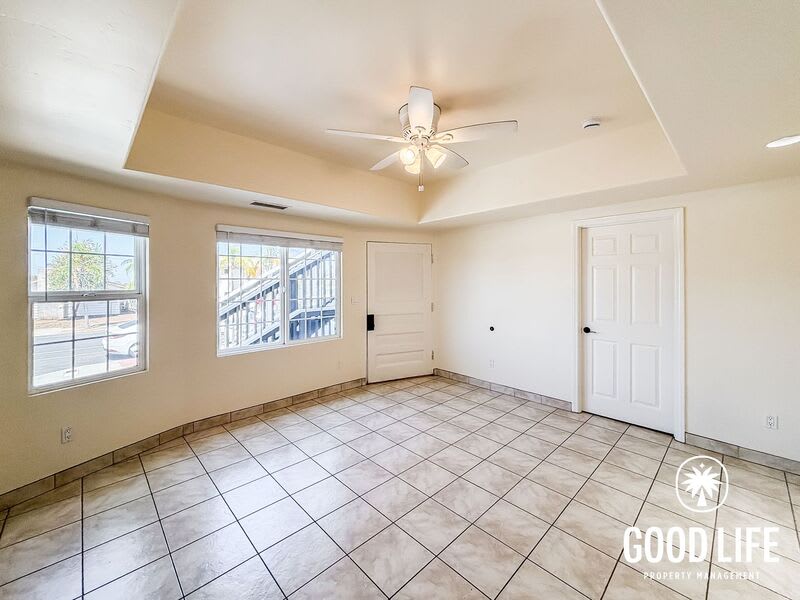 4335 1/2 Cleveland Ave – photo 3