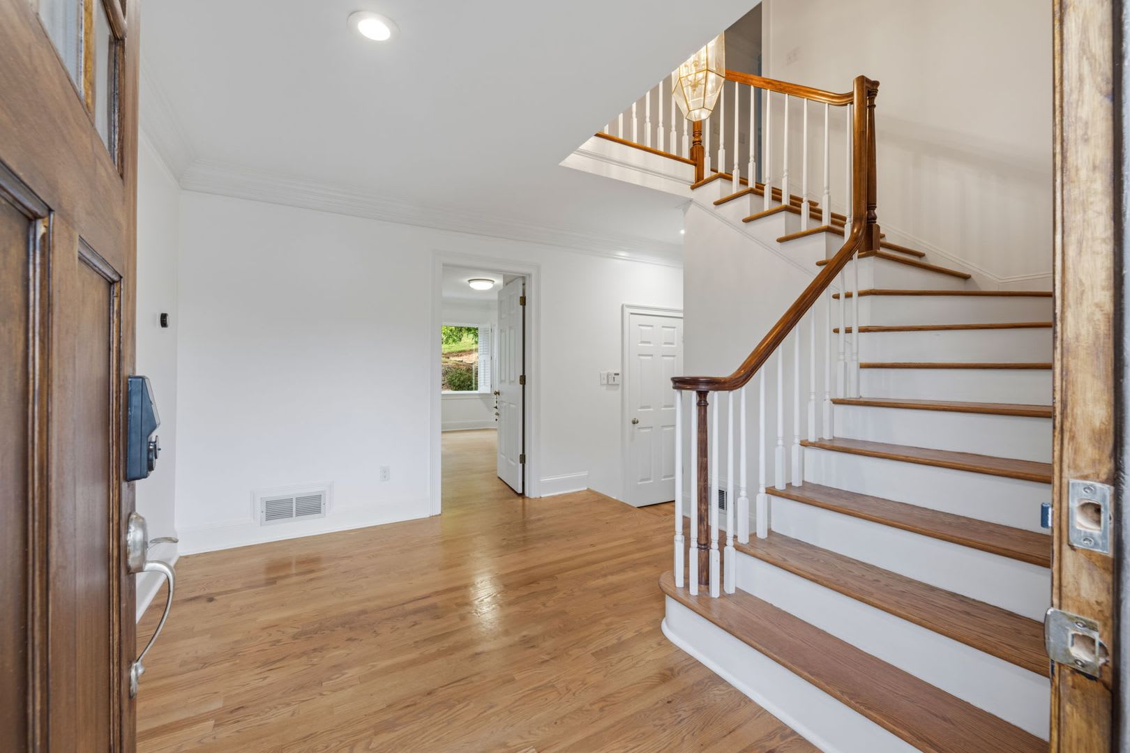 Executive Hom in Walton HS – photo 5