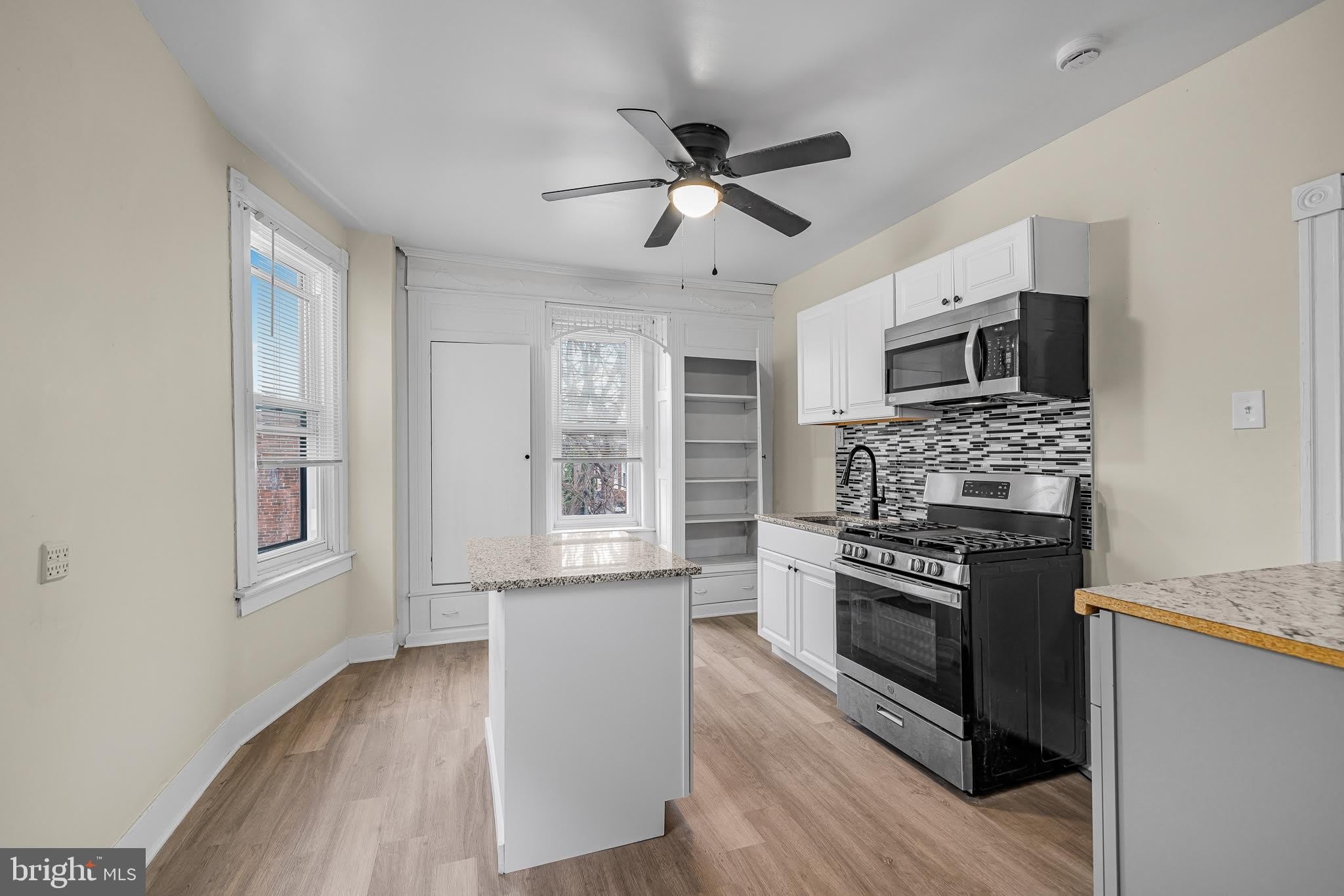 5723 SPRUCE ST – photo 4
