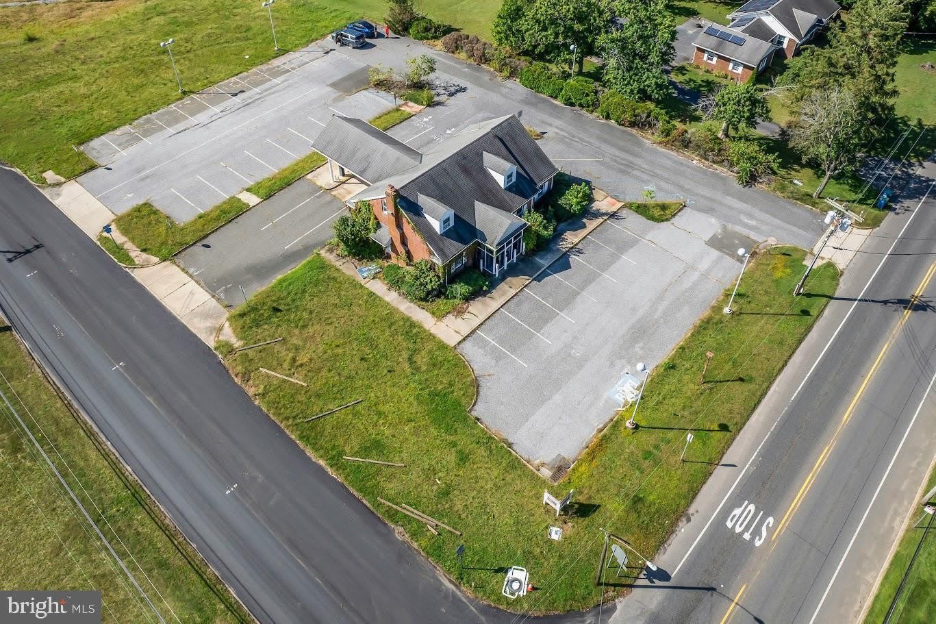 4943 LANDIS Avenue – photo 2