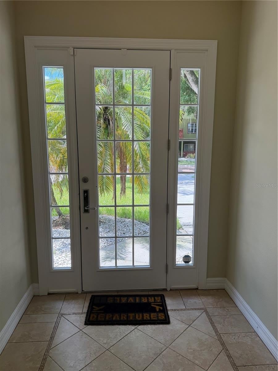 1009 ELMWOOD Street – photo 3