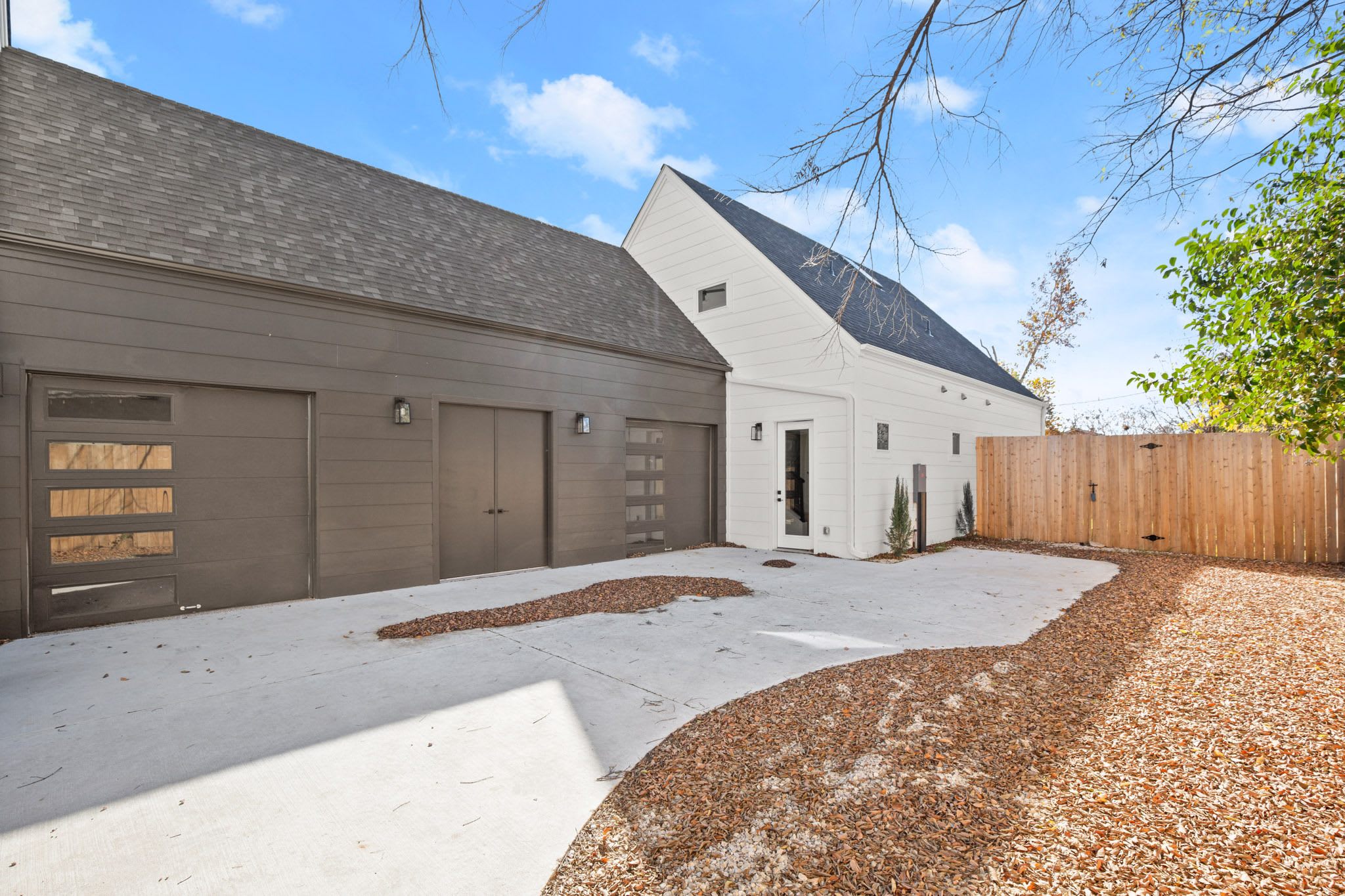 2715 Sweeney Lane – photo 1