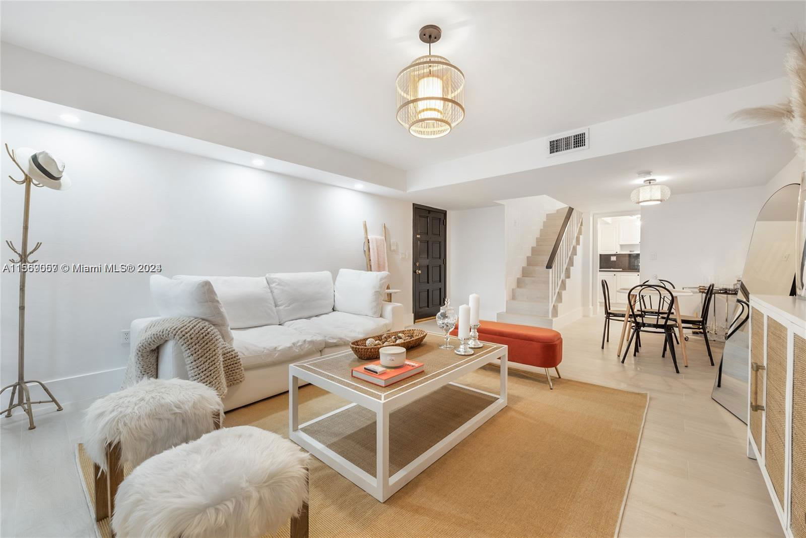 437 Santander Avenue – photo 2
