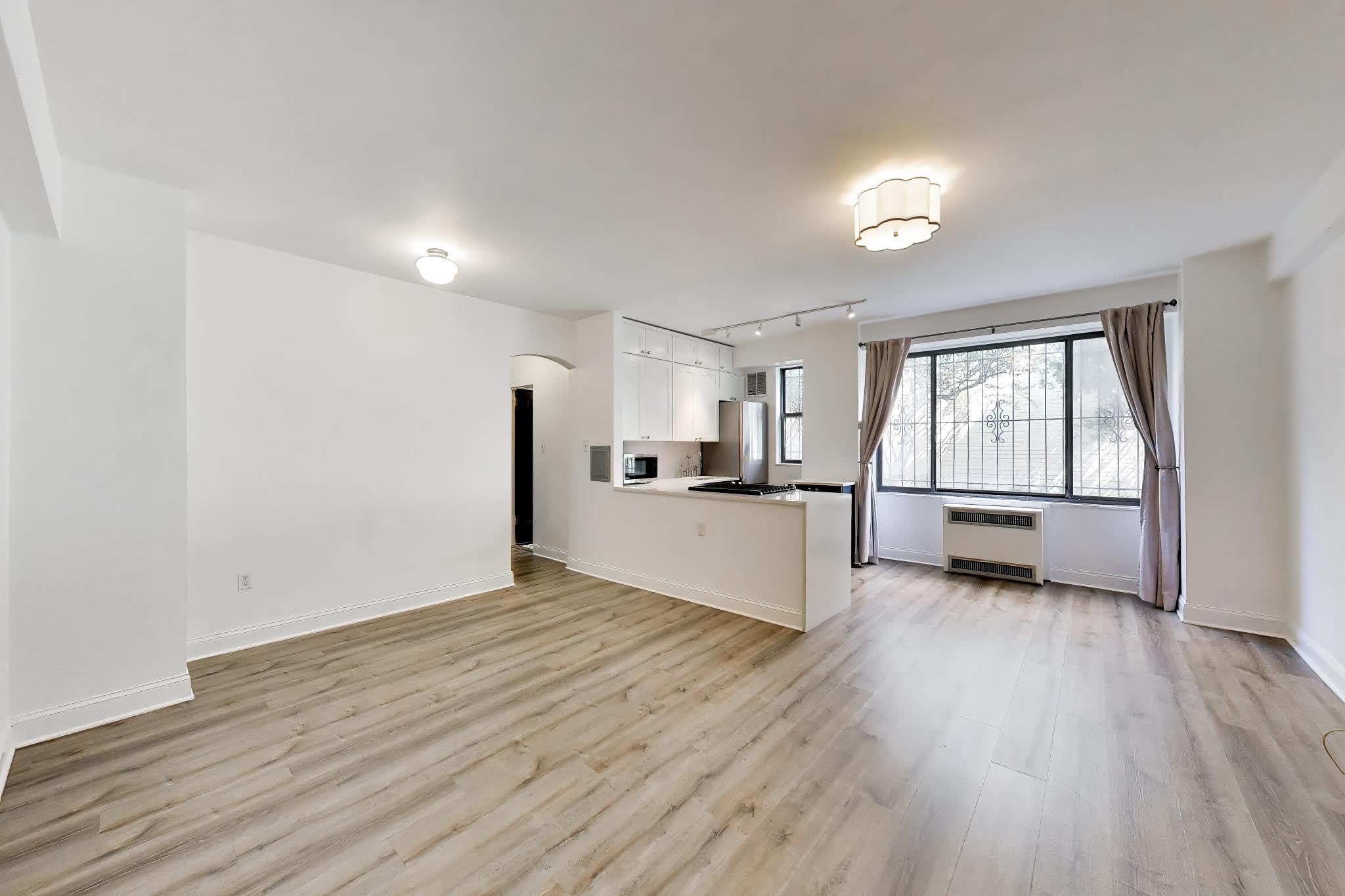 1 SCOTT Circle NW – photo 4
