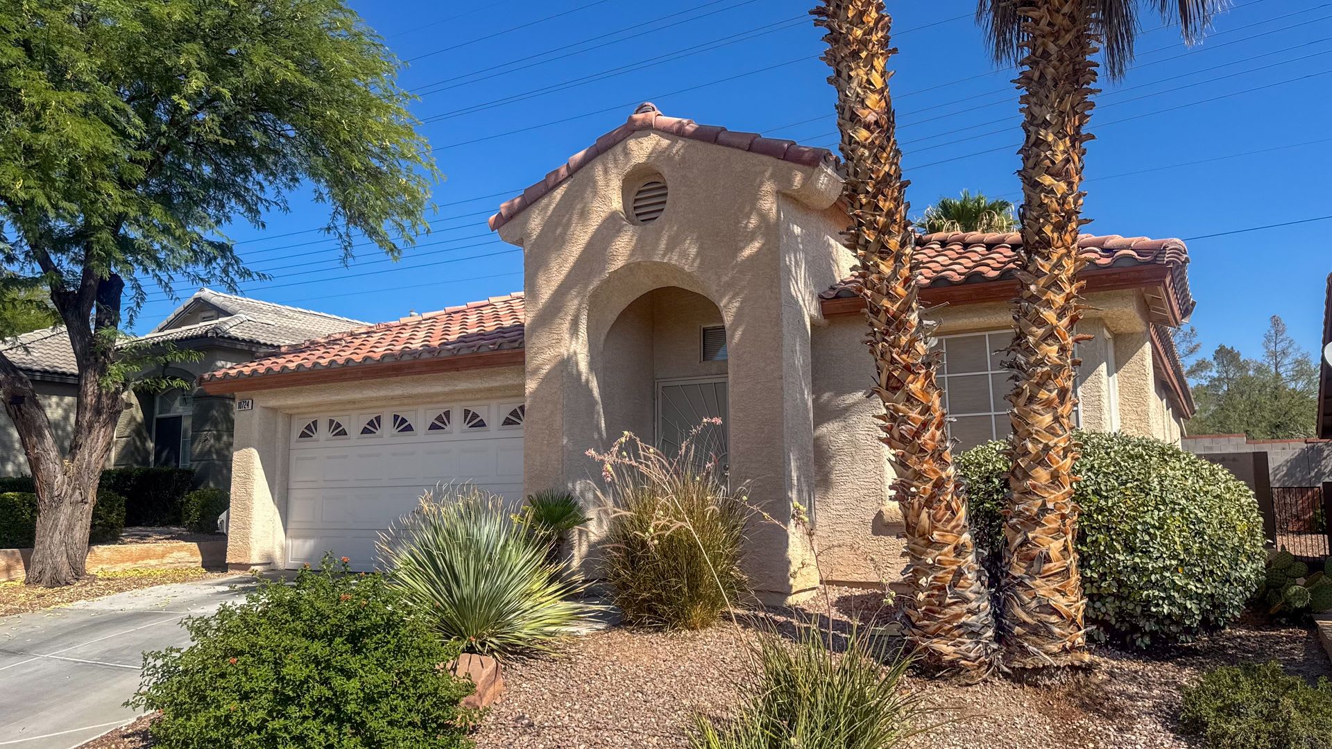 Summerlin North Single Story 3 Bedroom Home With Covered Patio – photo 1