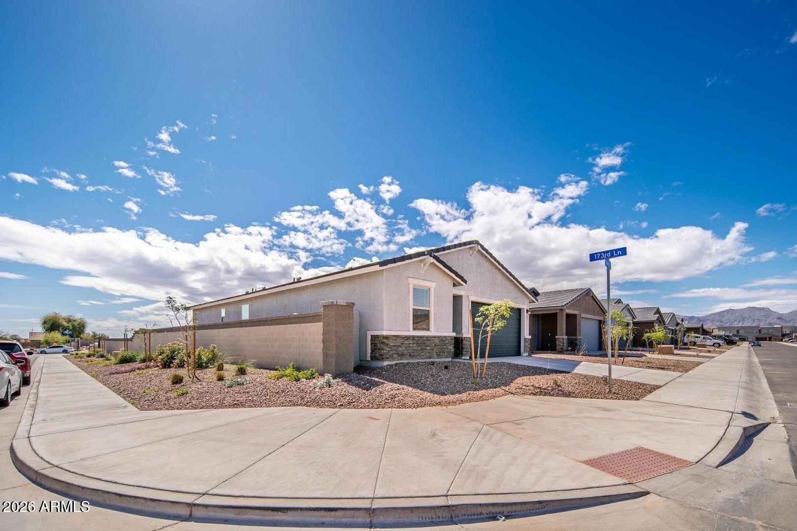 17305 W SANNA Street – photo 4