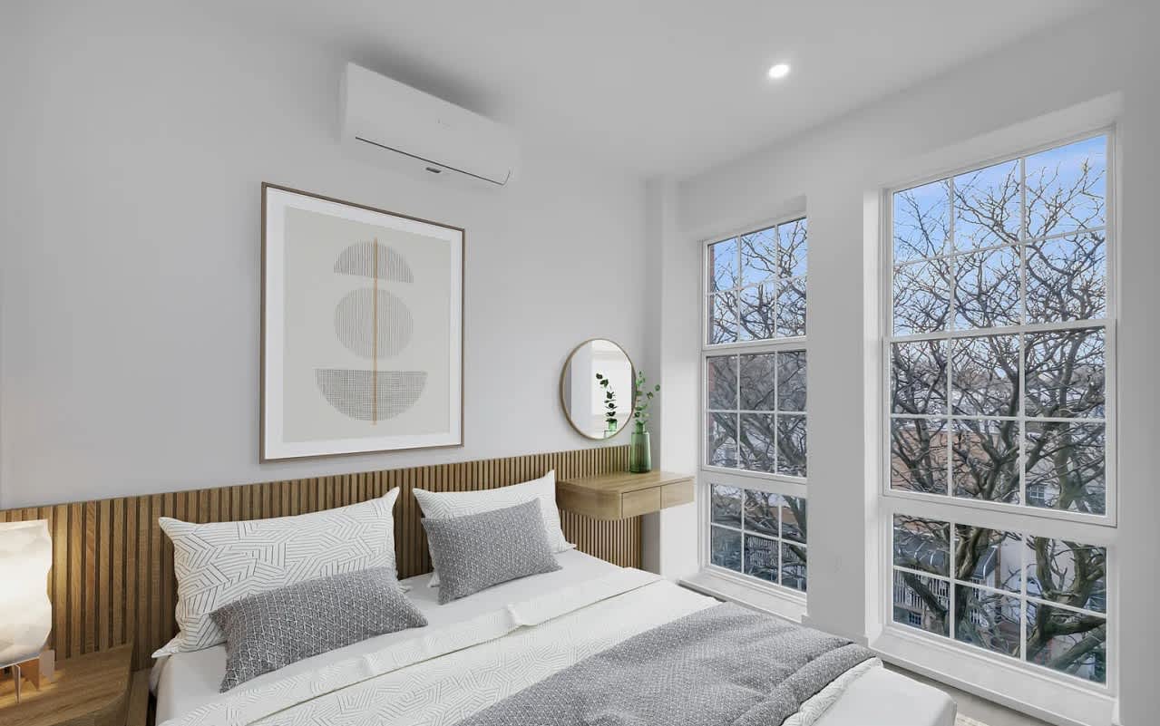 124 Weirfield St – photo 2