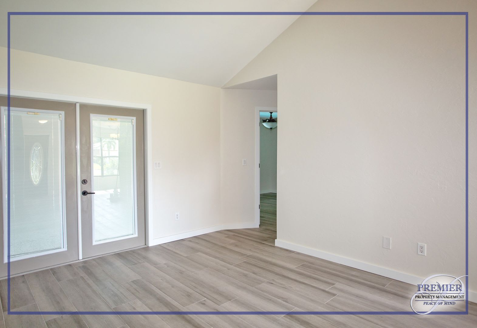 ***GREAT LOCATION***3 BEDS/2 BATHS ***SINGLE FAMILY POOL HOME***RECENTLY UPDATED*** – photo 5
