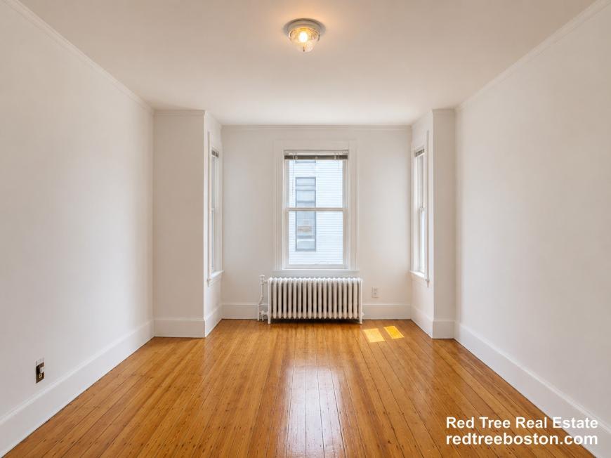 45 North Beacon St – photo 1