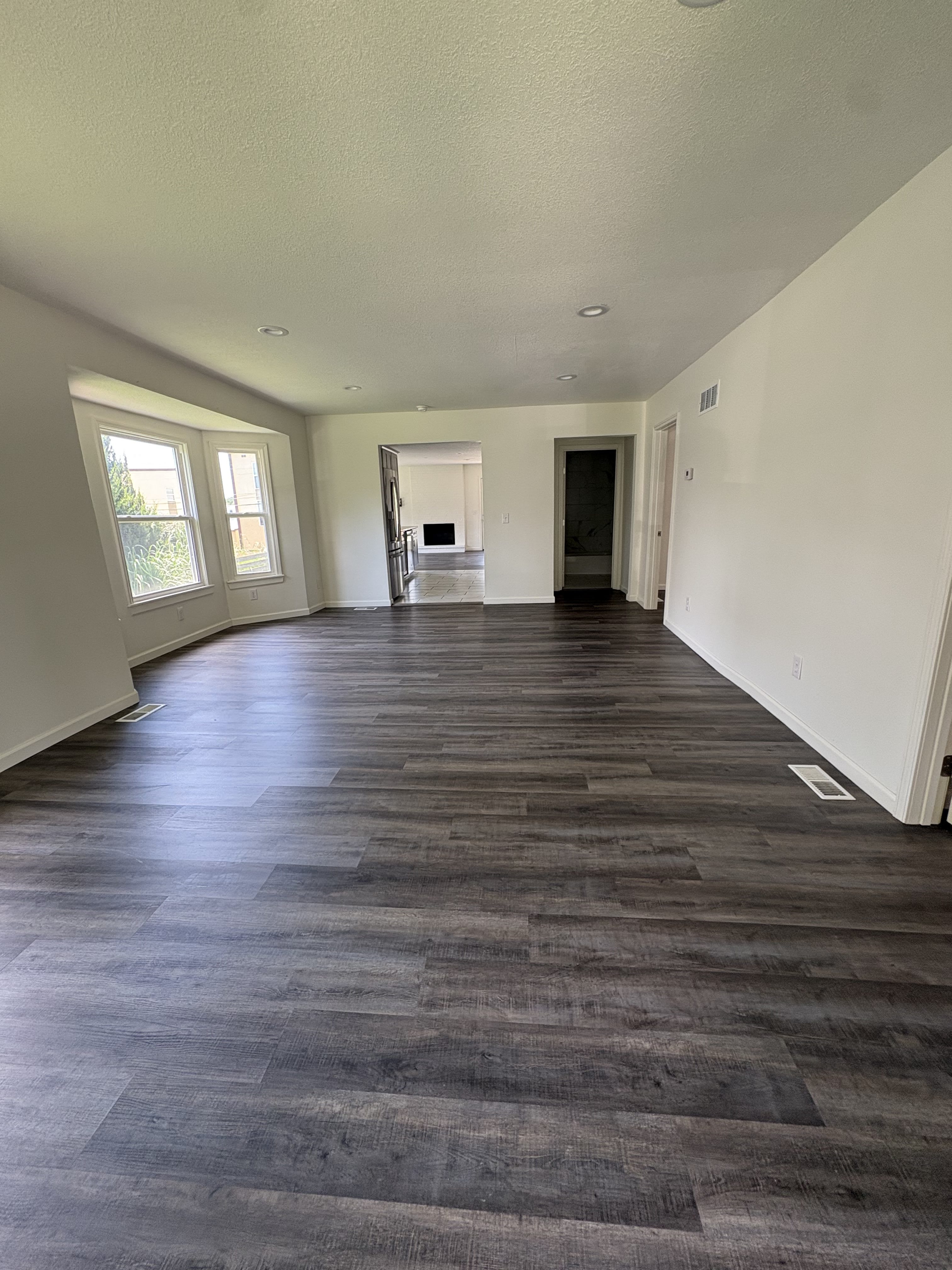 4534 Summit St – photo 4