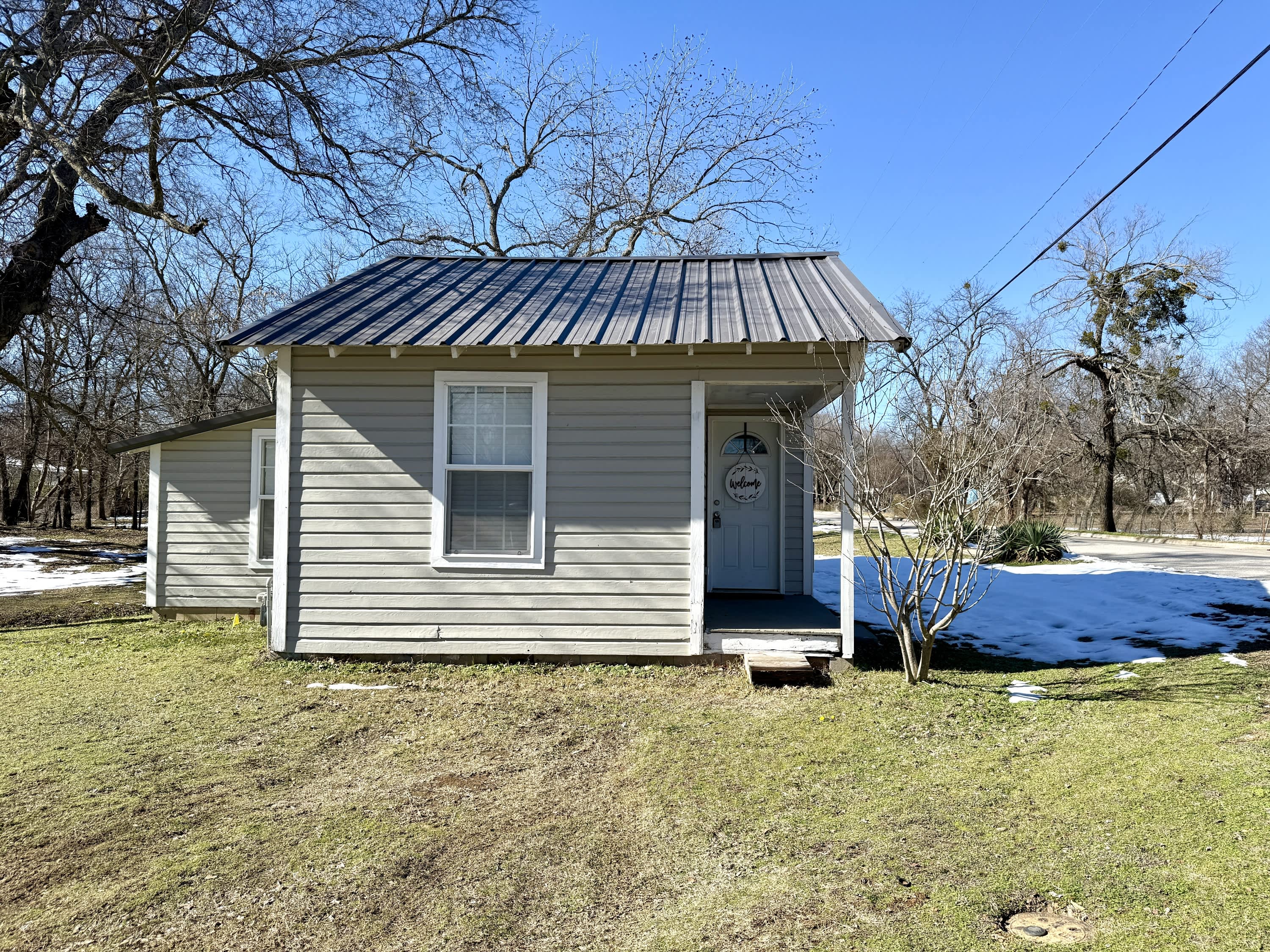 1001 Bailey Street Southeast – photo 1