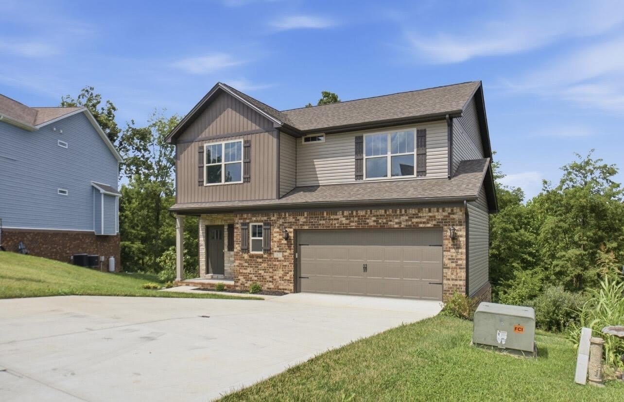 187 Westwoods Drive – photo 2